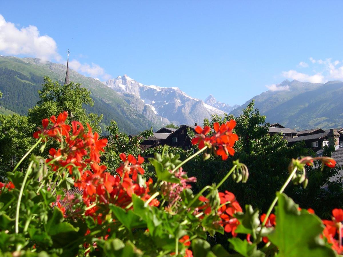 Hotel Restaurant Alpenblick Ernen Екстер'єр фото