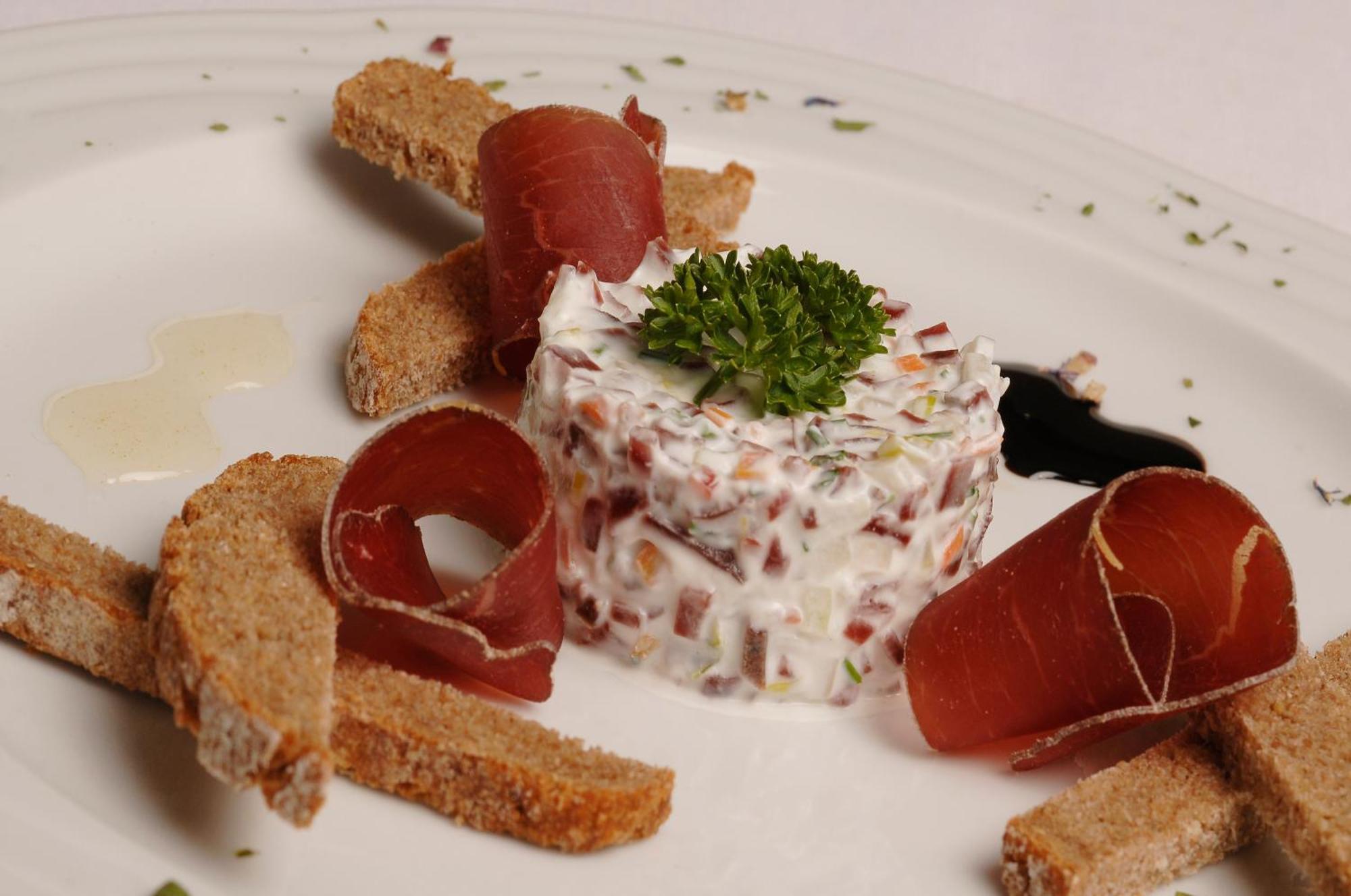 Hotel Restaurant Alpenblick Ernen Екстер'єр фото